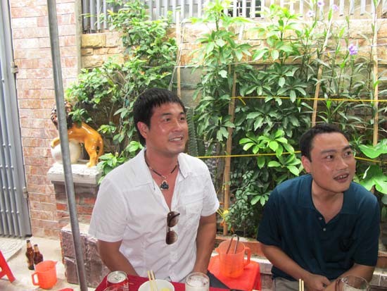 HLV Nguyễn Hữu Thắng cũng đến dự.